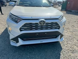 Toyota Rav4, 2021 3